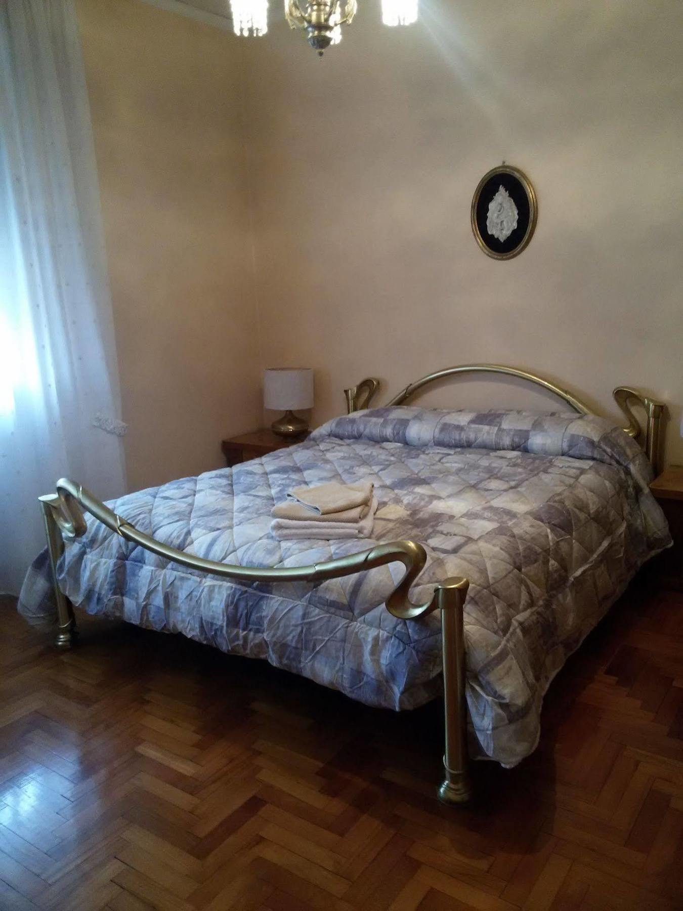 Bed and Breakfast Casa Emanuela П'яццола-суль-Брента Екстер'єр фото